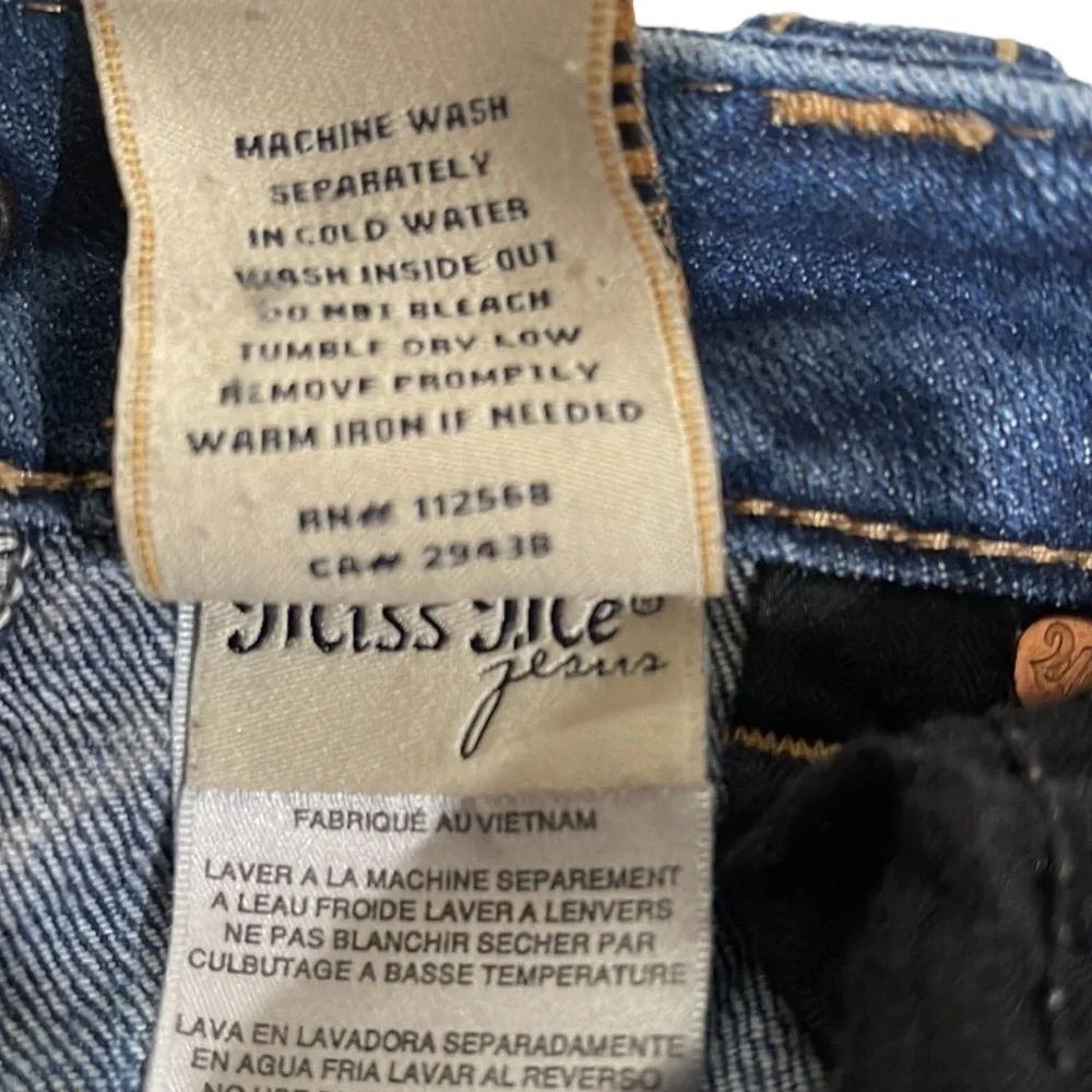 Miss Me Boyfriend Cuffed Capri Rhinestone Stud Jeans SZ 26